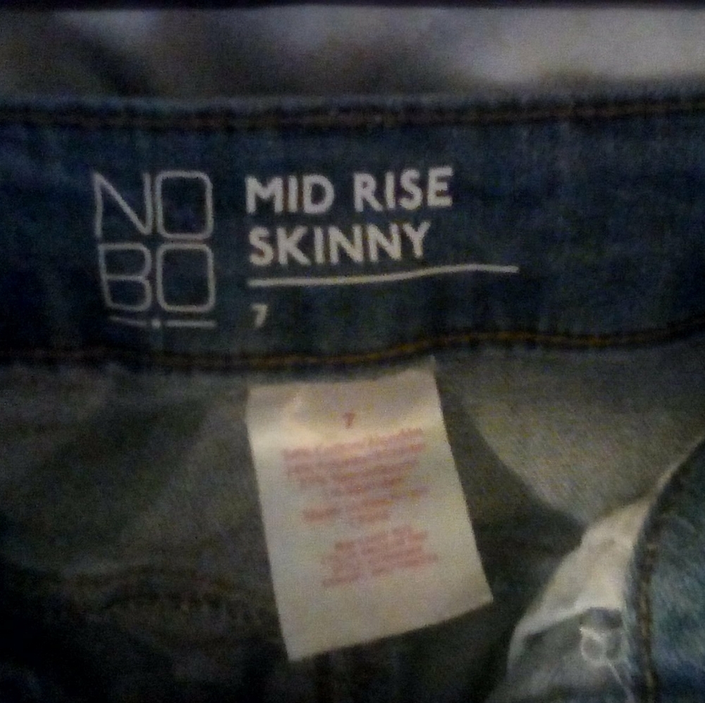 NOBO MidRise Size 7 Skinny Jeans